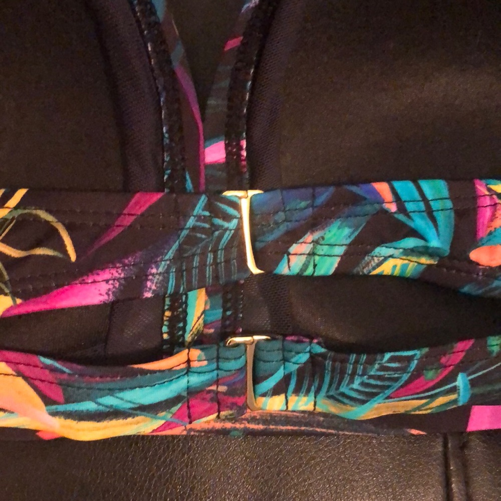 Halter bikini top - Picture 3 of 4